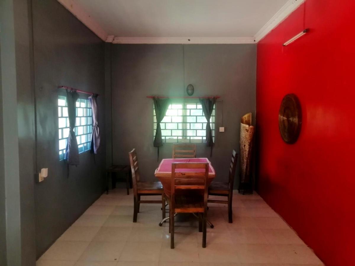 Tortuga Guesthouse Kampot Bagian luar foto