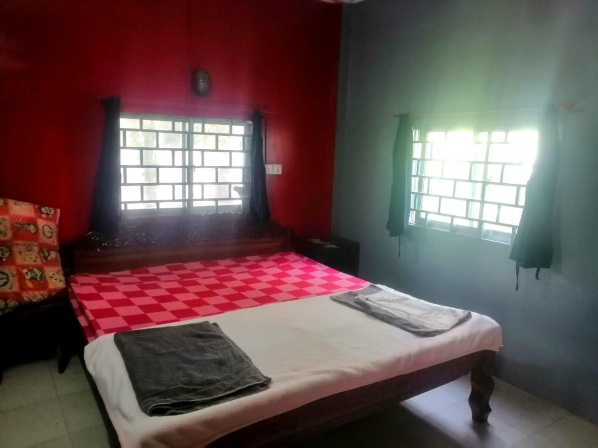 Tortuga Guesthouse Kampot Bagian luar foto