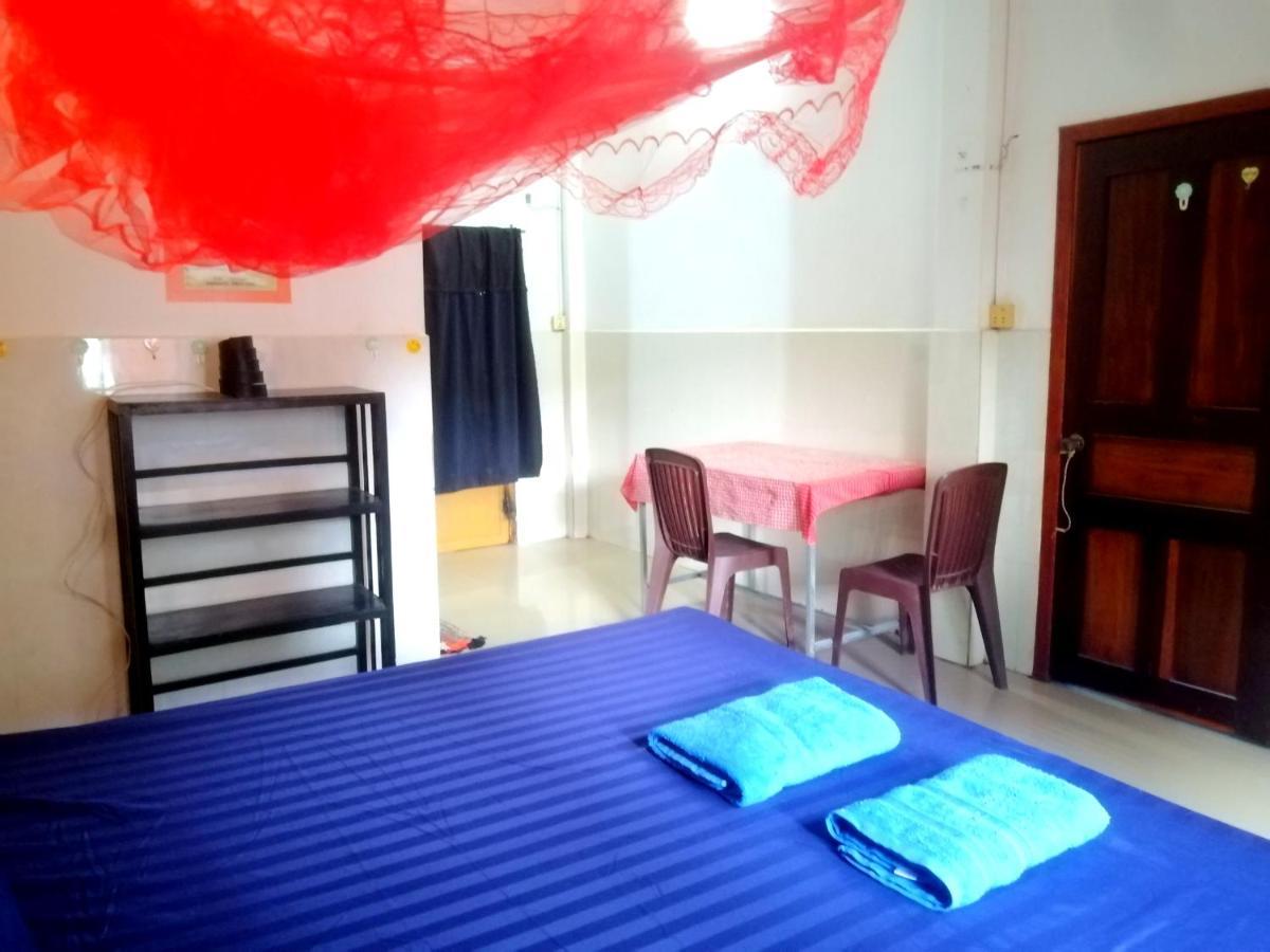 Tortuga Guesthouse Kampot Bagian luar foto