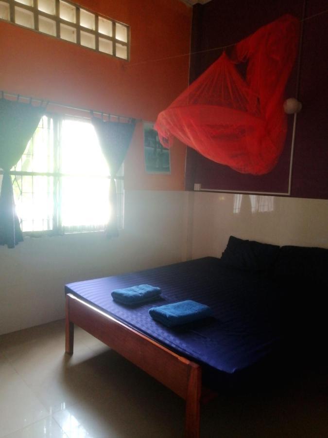 Tortuga Guesthouse Kampot Bagian luar foto