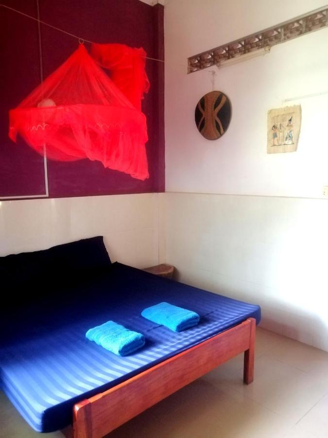 Tortuga Guesthouse Kampot Bagian luar foto